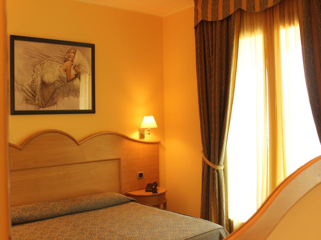 Blu Tropical Resort ザンブローネ 部屋 写真