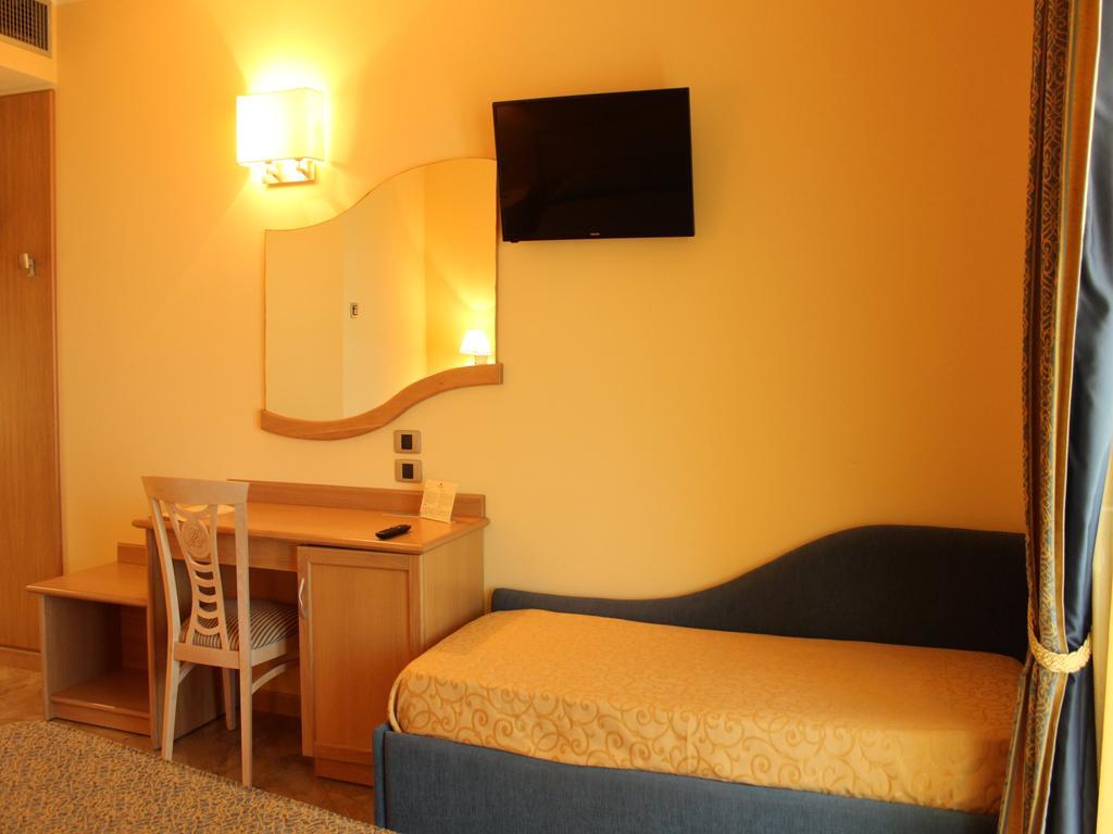 Blu Tropical Resort ザンブローネ 部屋 写真