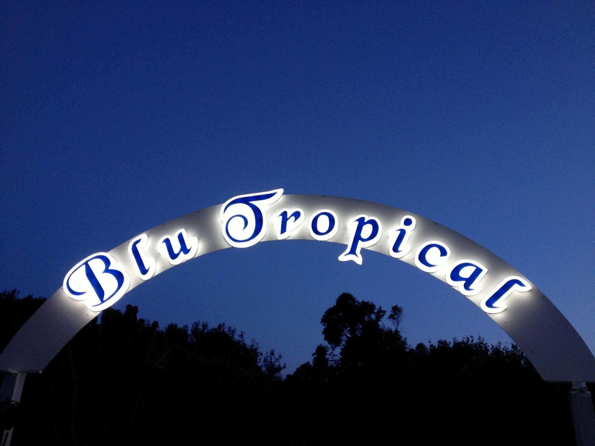 Blu Tropical Resort ザンブローネ エクステリア 写真
